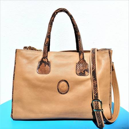 Χειροποίητη Δερμάτινη Γυναικεία Τσάντα