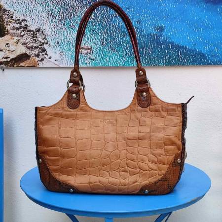 Χειροποίητη Δερμάτινη Γυναικεία Τσάντα