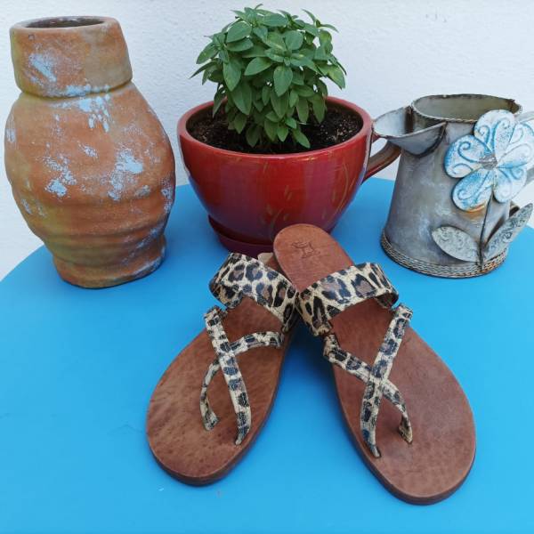Χειροποίητο Δερμάτινο Γυναικείο Σανδάλι