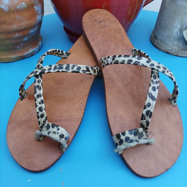 Χειροποίητο Δερμάτινο Γυναικείο Σανδάλι